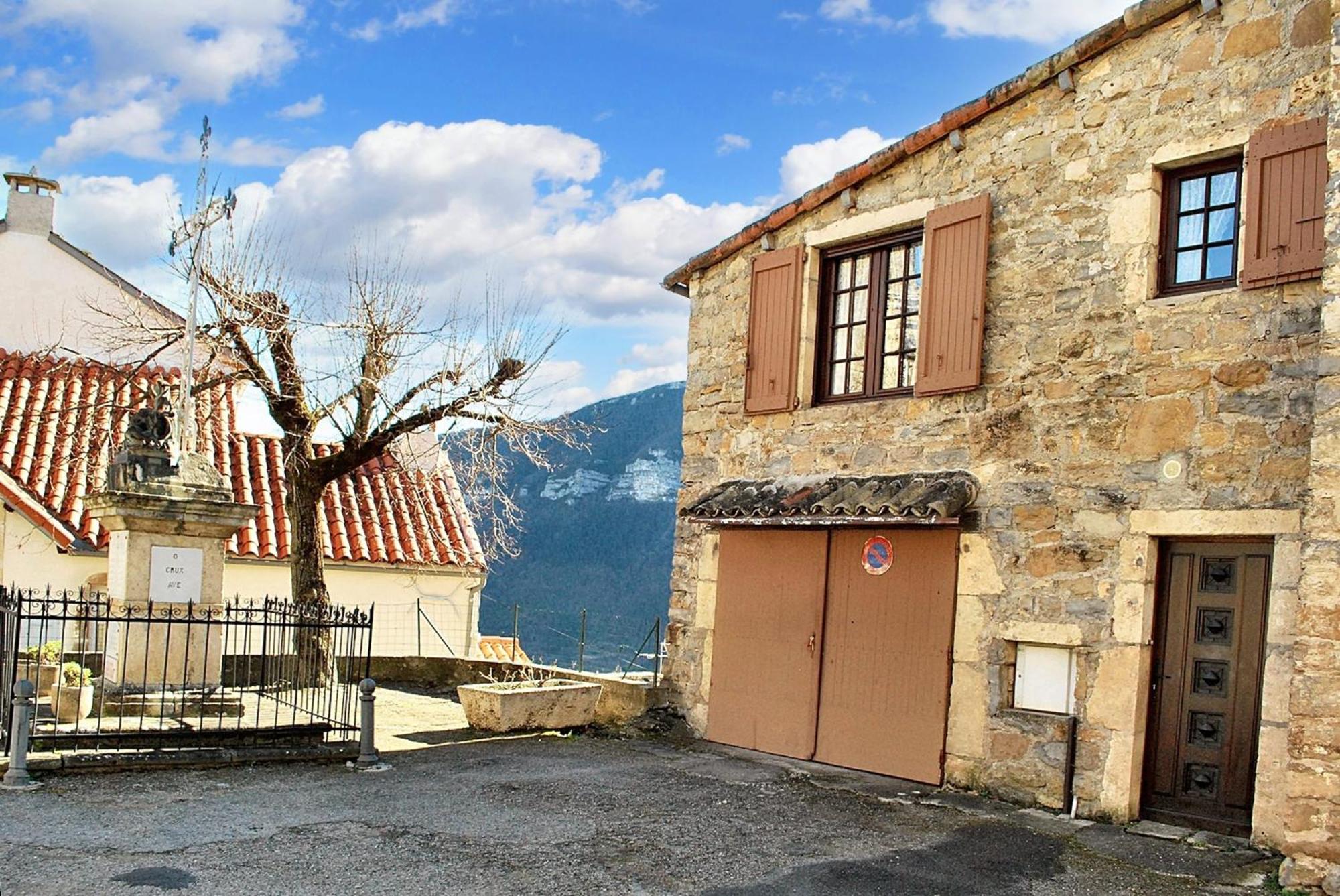 Maison Charmante Avec Vue Sur La Montagne, Mostuejouls Exterior photo